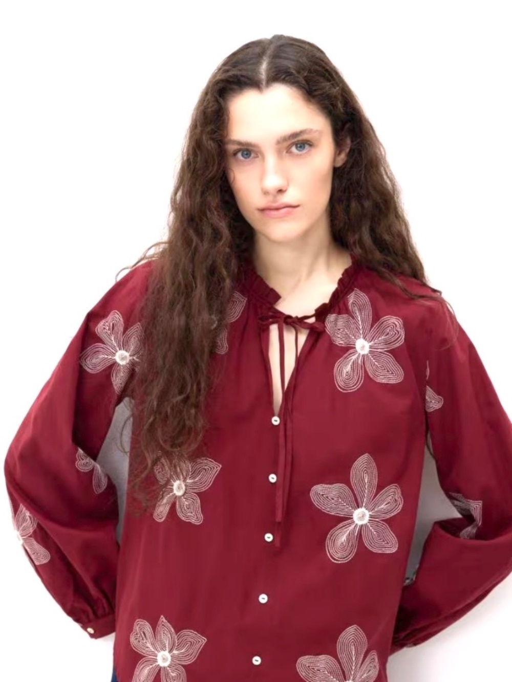 Zara Long Sleeve Ruffle Collar Blouse Top Red White Embroidered Floral Womens XL